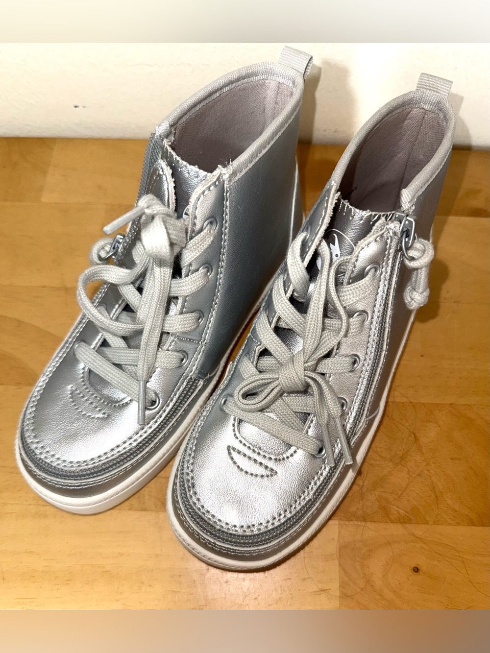 BILLY footwear Haring high top with wraparound zipper, size 1